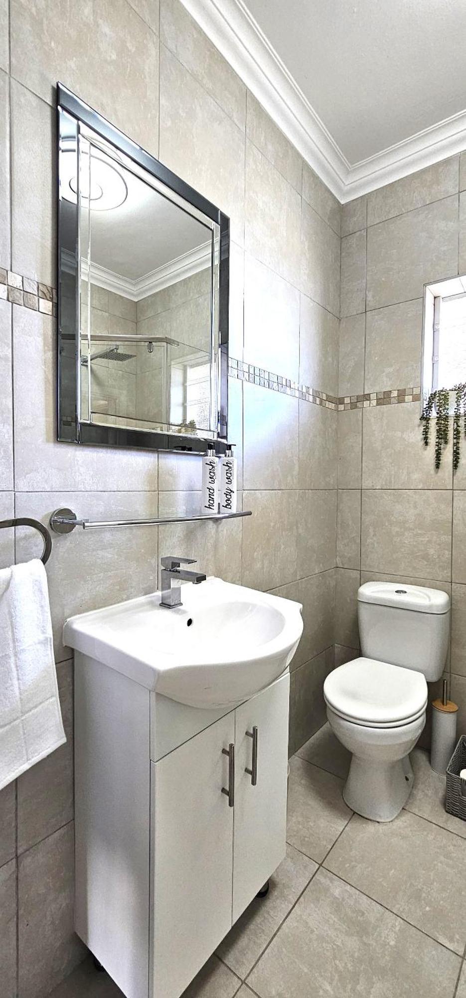 Apartment Spacious 2 Bedroom - Harbour Views Cape Town